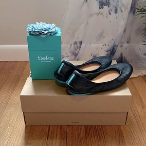 TIEKS MATTE BLACK LEATHER comes in original box